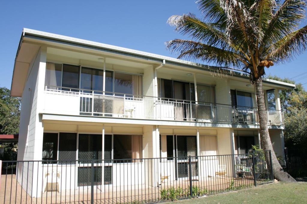 Pippies Beachhouse Backpackers Hostel Rainbow Beach Exterior photo